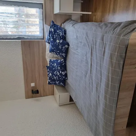 And House Jurcan With Swimming Pool * ポレッチ